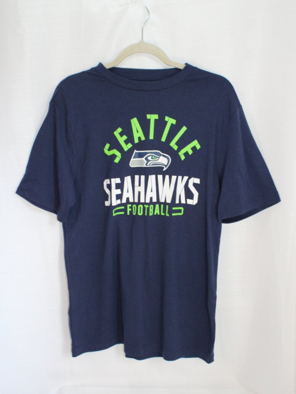 Men's Size Medium Fanatics Navy Blue w/ Screenprint Seattle Seahawks T-Shirt